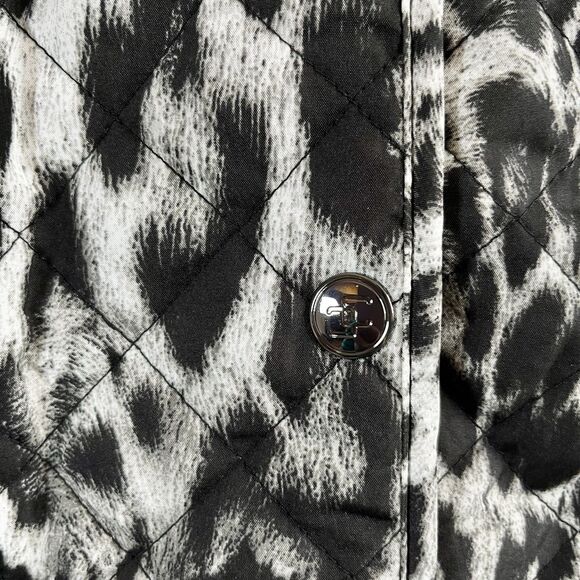 Chicos Sz 2 Large Leopard Print Snap Quilte Jacket Soft Lightweight Pockets - Picture 2 of 12